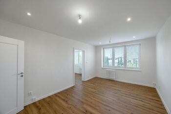 +420 739 604 767 I www.vaclavadamcik.cz I vaclav.adamcik@re-max.cz I pronájem bytu Varenská - Pronájem bytu 3+1 v osobním vlastnictví 65 m², Ostrava