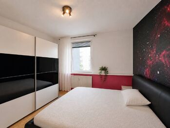 Ložnice - Prodej bytu 3+1 v osobním vlastnictví 71 m², České Budějovice