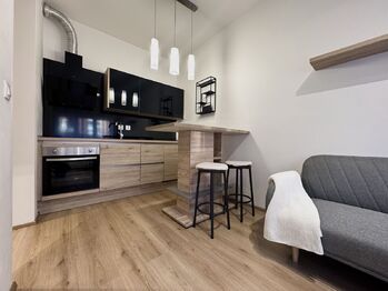 Pronájem bytu 1+kk v osobním vlastnictví 40 m², Praha 4 - Modřany