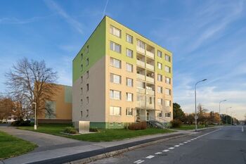 Prodej bytu 3+kk v osobním vlastnictví 64 m², Praha 9 - Kyje