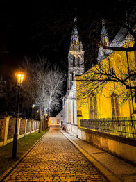 Noční Vyšehrad - Pronájem obchodních prostor, Praha 2 - Nové Město