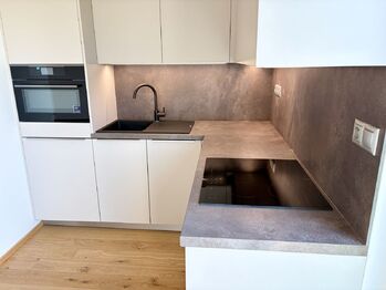 Pronájem bytu 1+kk v osobním vlastnictví 39 m², Praha 5 - Košíře