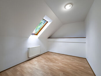 Ložnice - Pronájem bytu 3+kk v osobním vlastnictví 62 m², Jesenice