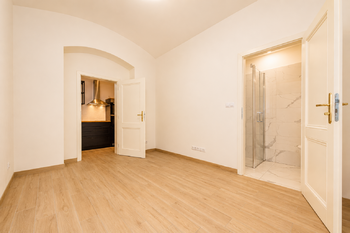Prodej bytu 1+kk v osobním vlastnictví 24 m², Praha 2 - Vinohrady