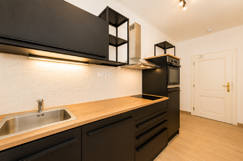Prodej bytu 1+kk v osobním vlastnictví 24 m², Praha 2 - Vinohrady