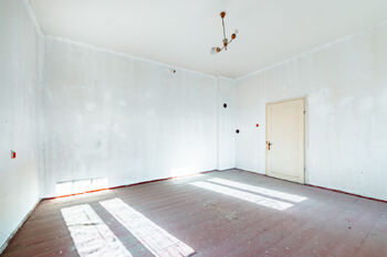 Prodej nájemního (činžovního) domu 420 m², Velká Kraš