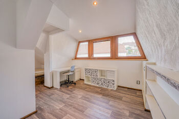 Prodej domu 230 m², Zbůch