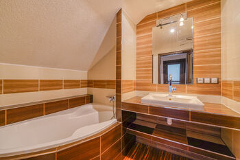 Prodej domu 230 m², Zbůch