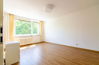 Prodej bytu 1+kk v osobním vlastnictví 28 m², Praha 4 - Chodov