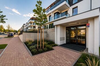 Pronájem bytu 3+kk v osobním vlastnictví 63 m², Praha 8 - Troja
