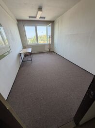 Pronájem kancelářských prostor 400 m², Velké Meziříčí