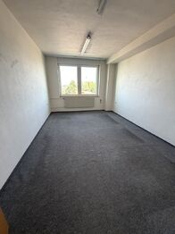 Pronájem kancelářských prostor 400 m², Velké Meziříčí