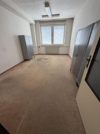 Pronájem kancelářských prostor 400 m², Velké Meziříčí