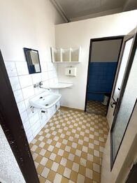 Pronájem kancelářských prostor 400 m², Velké Meziříčí