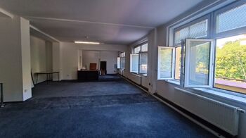 Pronájem kancelářských prostor 319 m², Praha 5 - Smíchov
