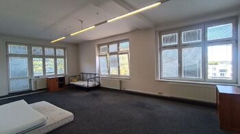 Pronájem kancelářských prostor 319 m², Praha 5 - Smíchov