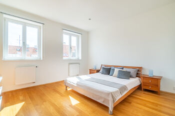 Pronájem bytu 4+kk v osobním vlastnictví 123 m², Praha 2 - Vinohrady