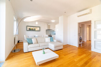 Pronájem bytu 4+kk v osobním vlastnictví 123 m², Praha 2 - Vinohrady