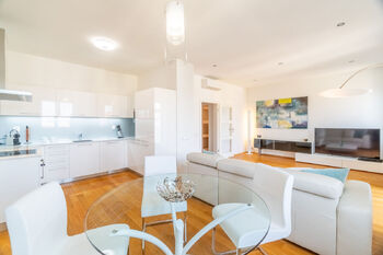 Pronájem bytu 4+kk v osobním vlastnictví 123 m², Praha 2 - Vinohrady