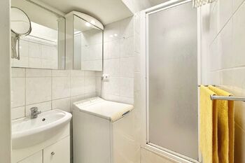 koupelna - Prodej domu 50 m², Řepín