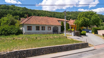 uliční pohled foto 1 - Prodej domu 124 m², Lomnice