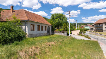 uliční pohled foto 4 - Prodej domu 124 m², Lomnice
