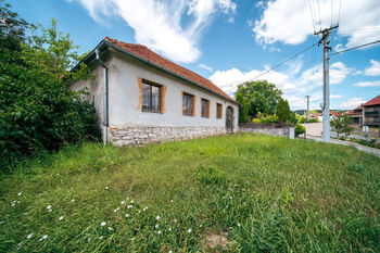 uliční pohled foto 3 - Prodej domu 124 m², Lomnice