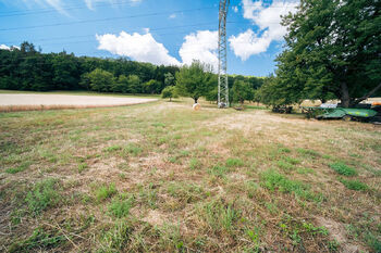 zahrada k lesu foto 1 - Prodej domu 124 m², Lomnice