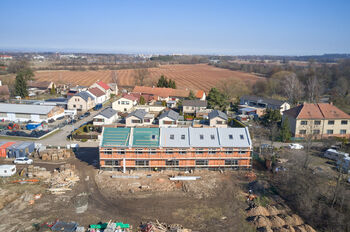 Pohled na dům ze zahrady - Prodej domu 134 m², Opatovice nad Labem