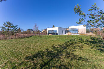 Prodej domu 246 m², Praha 5 - Slivenec