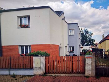 Prodej bytu 2+1 v osobním vlastnictví 57 m², Praha 9 - Kbely