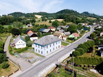 Prodej obchodních prostor, Bratrušov