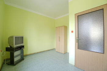 Prodej obchodních prostor, Bratrušov
