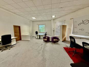 Pronájem kancelářských prostor 400 m², Plzeň