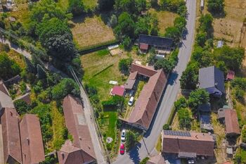 Prodej pozemku 1600 m², Benetice