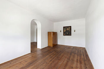 Prodej domu 735 m², Zemětice