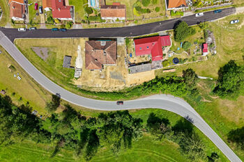 Prodej domu 735 m², Zemětice