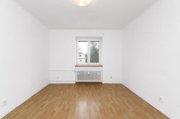 Pronájem bytu 3+1 v družstevním vlastnictví 80 m², Ostrava
