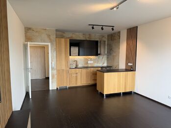 Prodej bytu 2+kk v osobním vlastnictví 60 m², Praha 5 - Hlubočepy