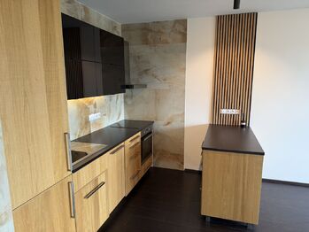 Prodej bytu 2+kk v osobním vlastnictví 60 m², Praha 5 - Hlubočepy