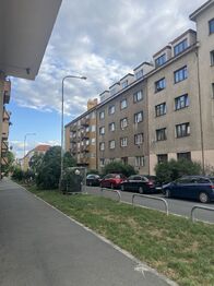 Pronájem bytu 1+kk v osobním vlastnictví 30 m², Praha 9 - Vysočany