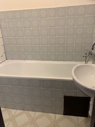 Pronájem bytu 1+kk v osobním vlastnictví 30 m², Praha 9 - Vysočany