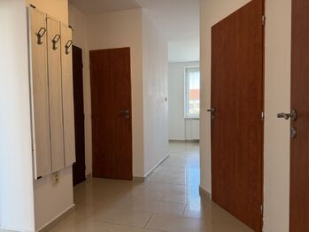 Pronájem bytu 2+1 v osobním vlastnictví 58 m², Pohořelice