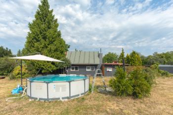 Prodej pozemku 1877 m², Lom