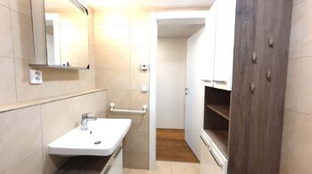 Pronájem bytu 2+kk v osobním vlastnictví 50 m², Praha 8 - Libeň