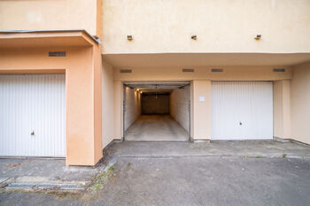 Prodej garáže, Praha 10 - Malešice