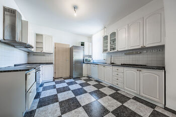 Prodej nájemního (činžovního) domu 400 m², Chomutov