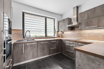 Prodej domu 176 m², Radnice