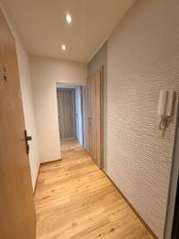 Prodej bytu 3+1 v osobním vlastnictví 58 m², Praha 10 - Strašnice