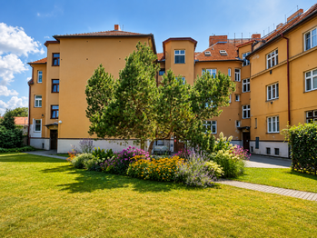 zahrádka - Pronájem bytu 2+kk v osobním vlastnictví 46 m², České Budějovice